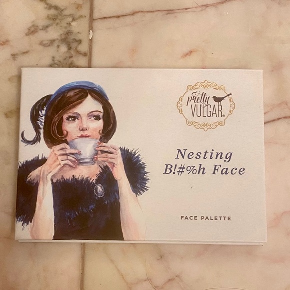 Nesting Bitch Face Face Palette - Picture 1 of 2